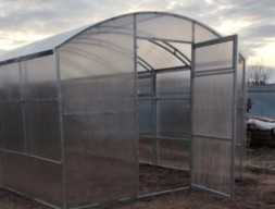 Прямостенная теплица 3х8 из трубы 25*25 шаг 1,05 м
